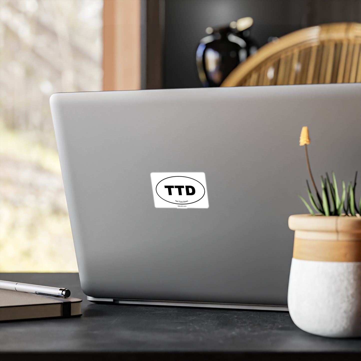 TTD Kiss-Cut Vinyl Decal - Stylish Sports Decor for Fans
