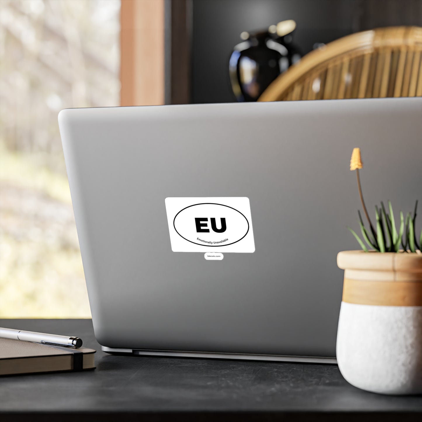 EU Kiss-Cut Vinyl Decal - Stylish Sports Decor for Fans